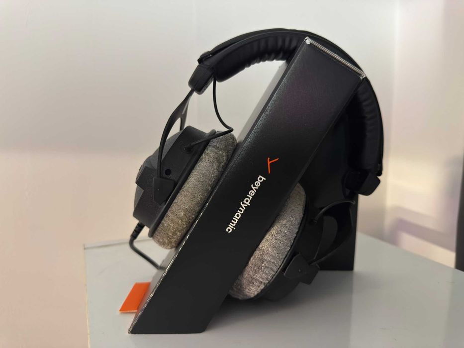 Vând căști Beyerdynamic DT 770 PRO 80 Ohm – garanție până în mai 2028
