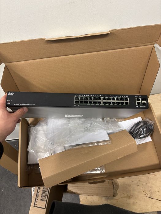 Switch Cisco 24 Ports