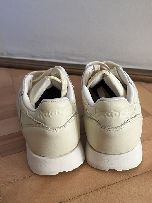 Reebok 38,5, din piele