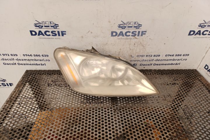 Far dreapta Ford C-Max prima generatie (facelift)