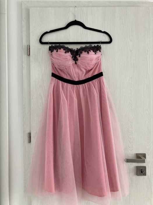 Rochii de ocazie facute la comanda, marimea S