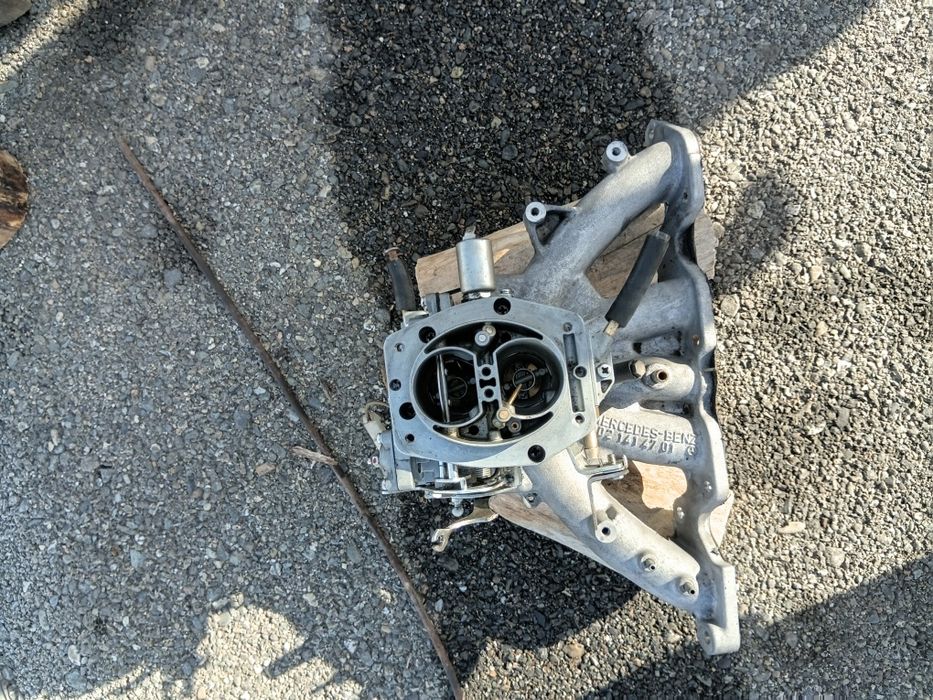 Продам коллектор на мерс 102 двигатель