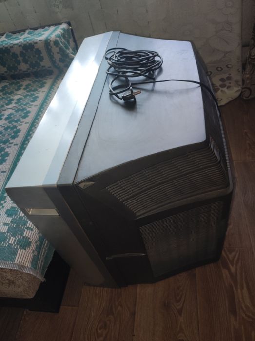 Продам телевизор