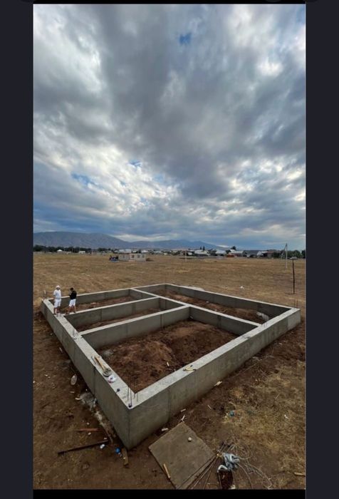 Фундамент(бетон)