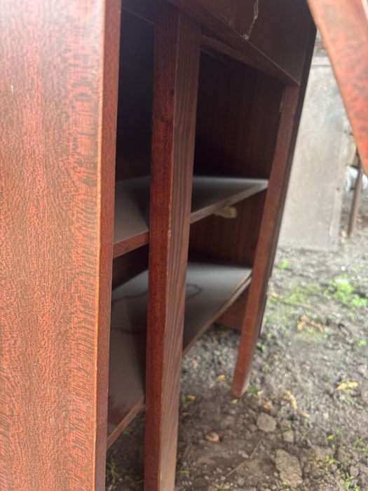 Стол книжка в хорошем состояние