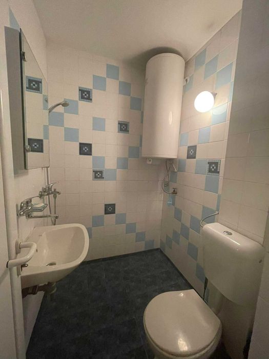 Дава се под наем Тристаен апартамент в Бургас, Възраждане - 88 кв.м за 204 € - Снимка #6