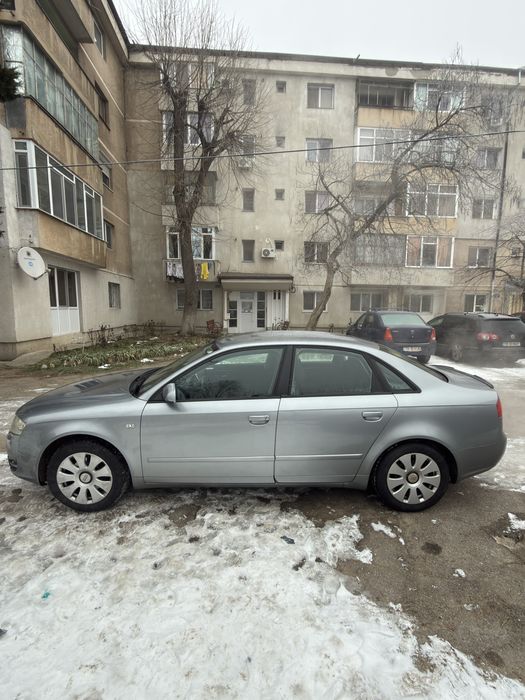 Vand audi a4 b7 2006 2.0 cu o axa URGENT!