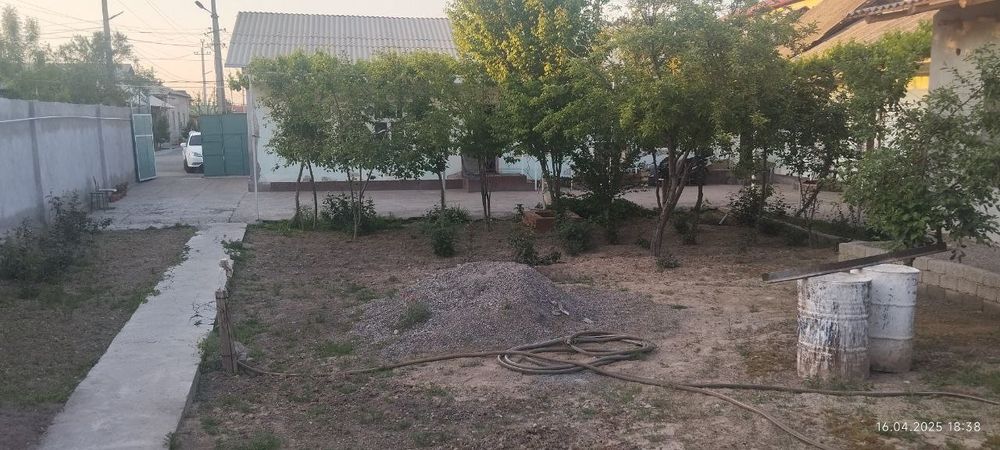 Srochno yer sotiladi 13500dan