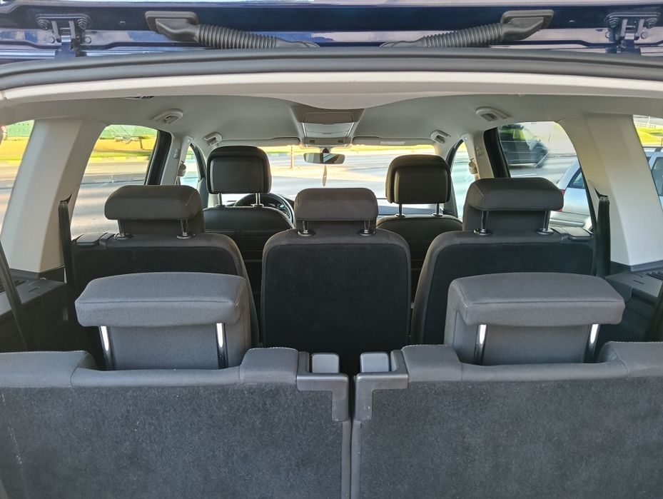 Volkswagen Touran 7 locuri AUTOMAT