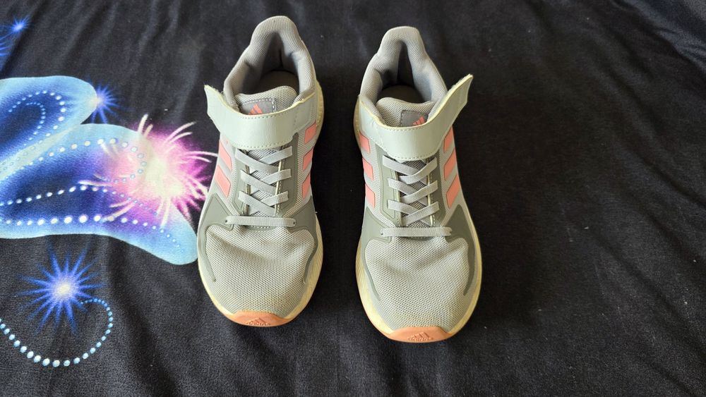 Adidasi Adidas nr 34