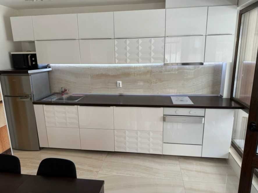 Продава се Тристаен апартамент в София, Бъкстон - 108 кв.м за 1519 €/кв.м - Снимка #2