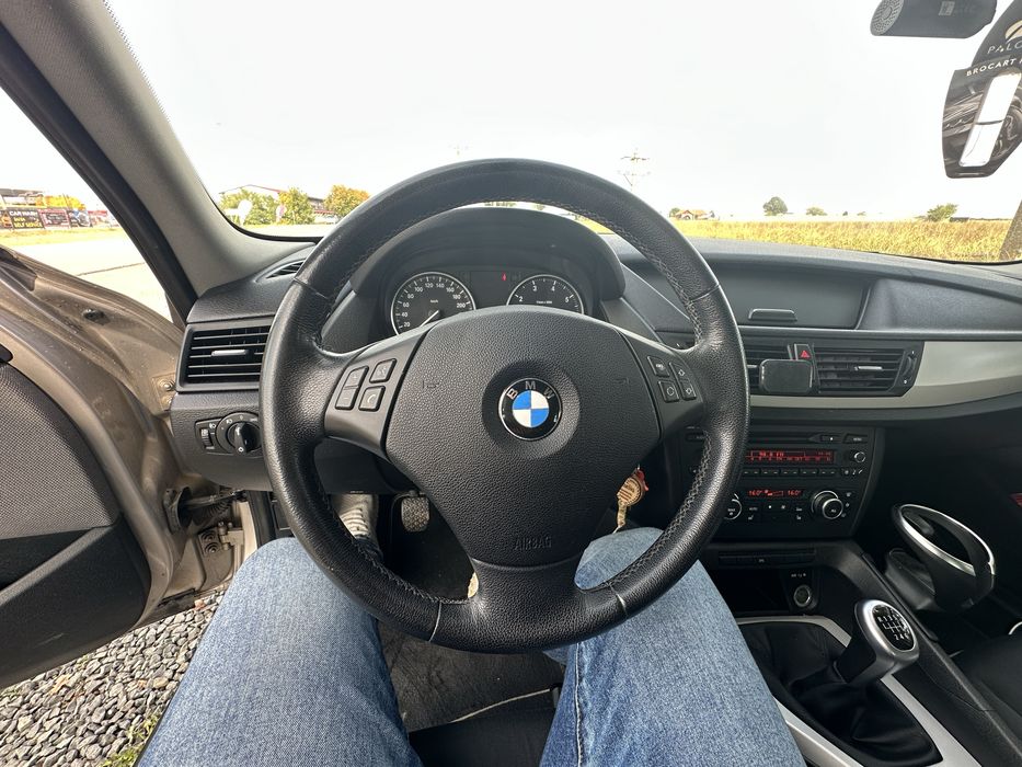 BMW X1 2010 — imagine 5