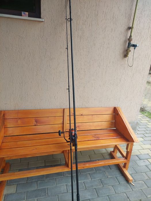 Combo spod: daiwa hyper spod  3.90m 5lb, delphin spod cast 12t