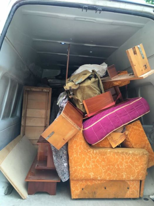 Debarasam curti apartamente hale magazii