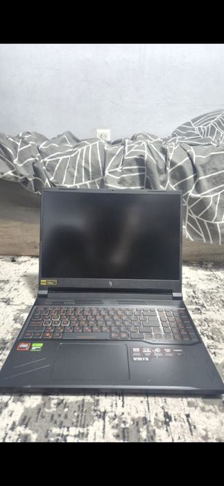 Лаптоп Acer Nitro V16