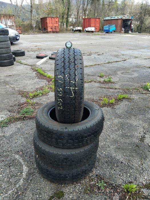 Гуми 205 65 15 C Ц Ласа Lassa. Налични са 4 броя - нов внос. Не са нови! Посочената цена е за един брой гума. Без коментар на цената.