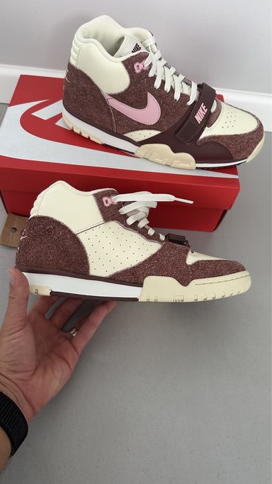 Nike Air Trainer 1 Valentine’s Day