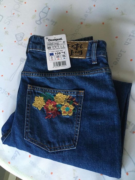 Дамски дънки DESIGUAL