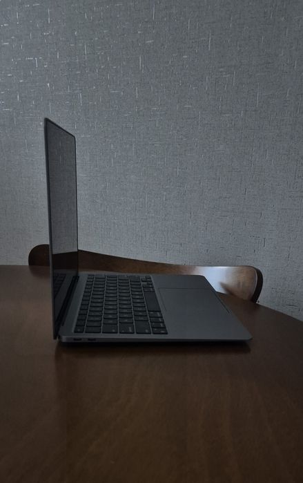MacBook Air M1 256 gb
