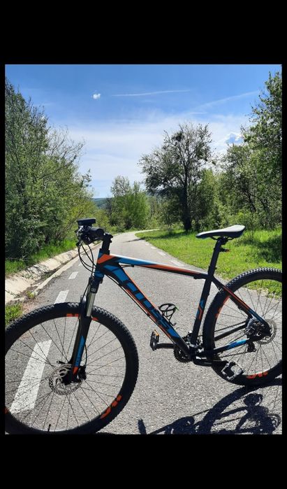 Vând Bicicleta Cross