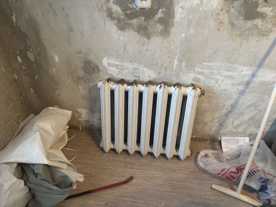 Батареи чугунные 3 штуки