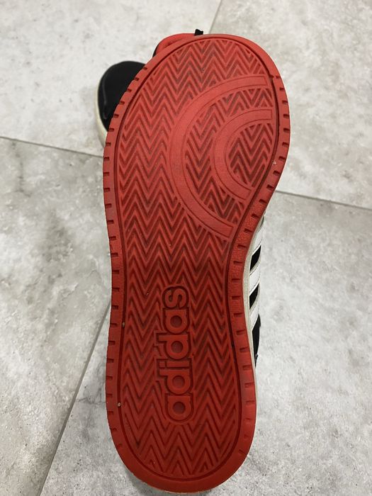 Продам кроссовки Adidas детские