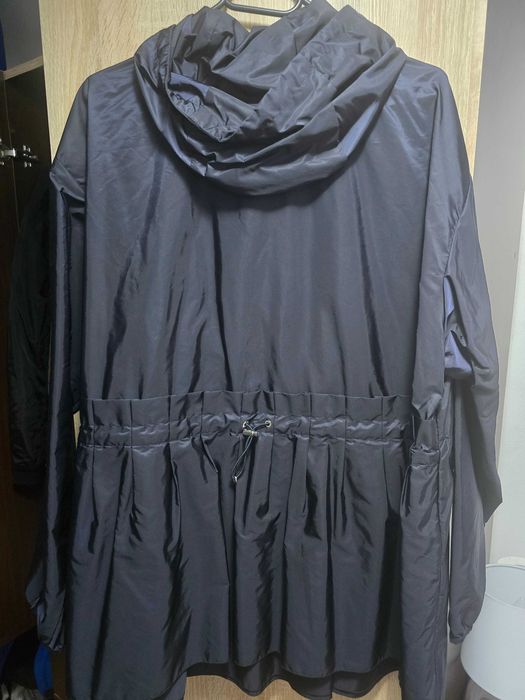 Pelerina de ploaie de dama