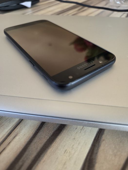 Vând Samsung J5 Black