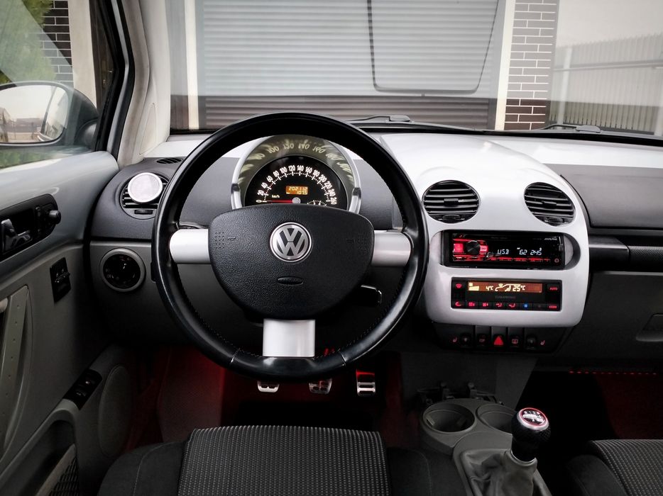 VW New Beetle / 1.8 turbo / 260 CP / Clima / Trapa / 6 trepte /Euro 4