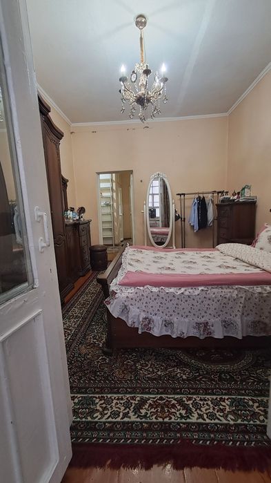 Продаётся 2х комнатная квартира, Азиз базар