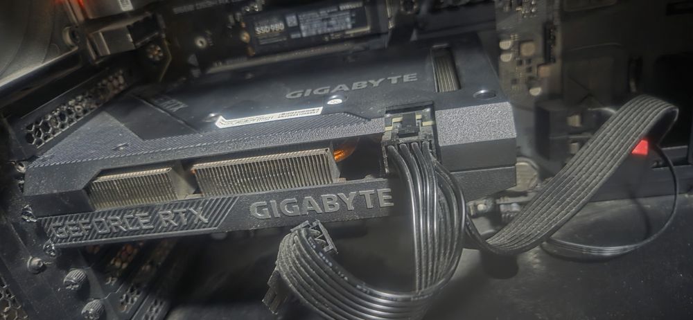 Продам Gigabite  RTX3060ti