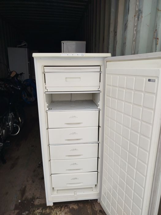Продам морозильник