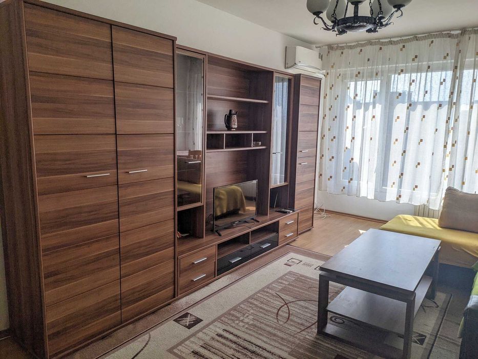 Дава се под наем Тристаен апартамент в София, Света Троица - 110 кв.м за 600 € - Снимка #2