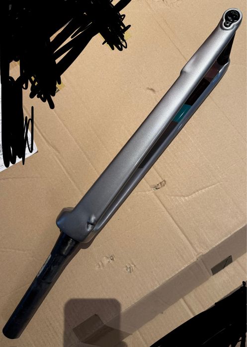 Furca carbon Focus Izalco Max 8.7