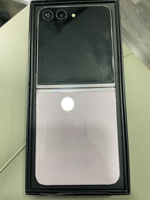 Samsung Galaxy Z Flip 5
