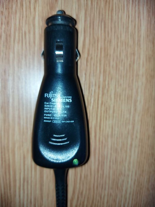 Alimentator auto pentru  GPS, Fujitsu Siemens