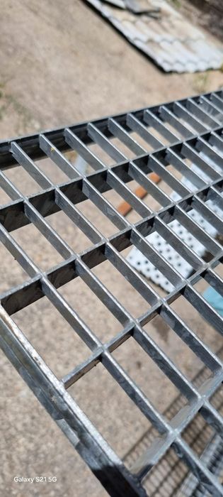 Grilaje metalice galvanizate