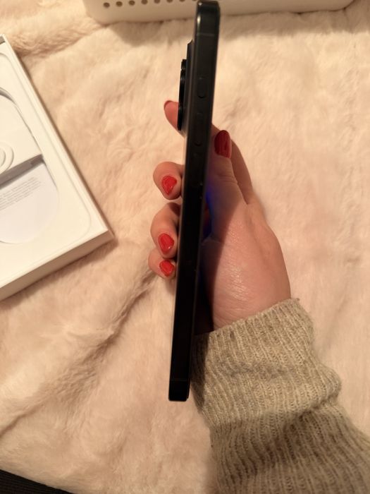 Vand iPhone 16 Pro Max 256GB, Negru