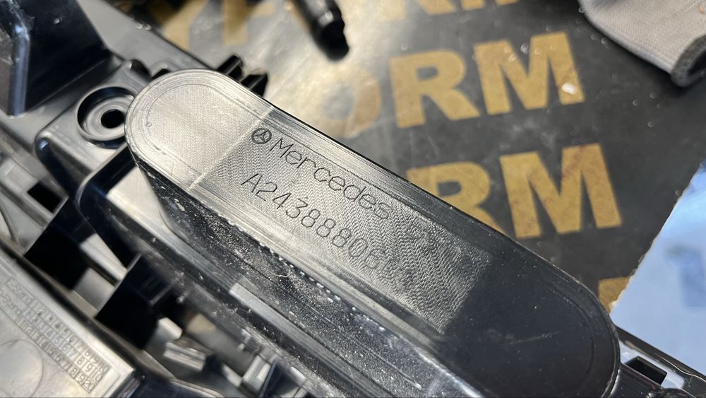 Mercede EQA H243 предна решетка