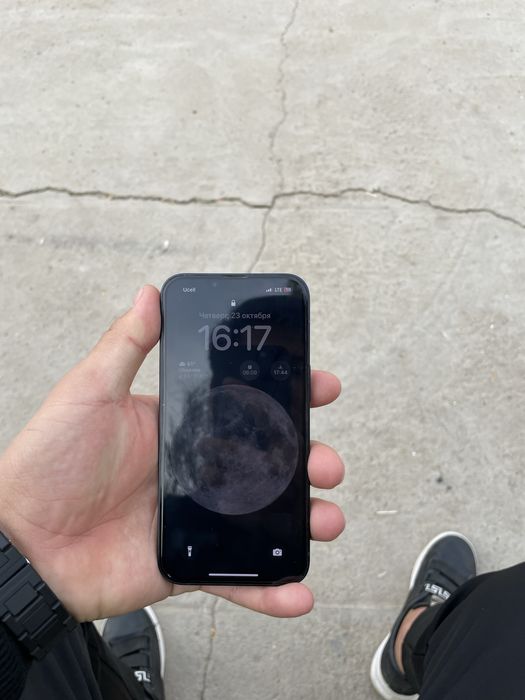 Iphone 13  ideal