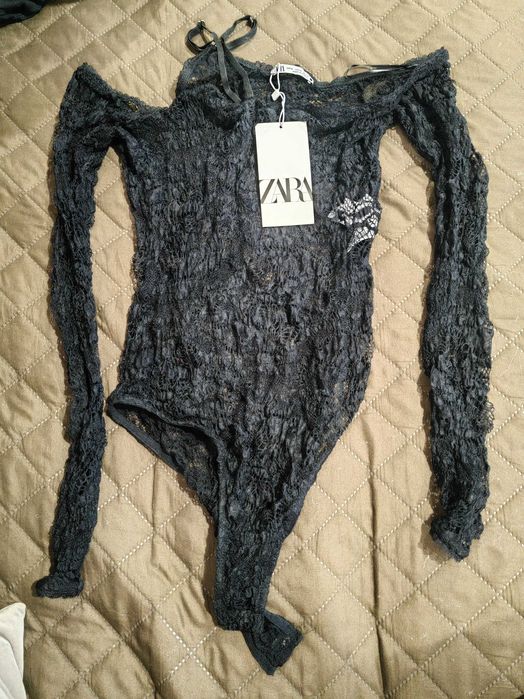 Дантелено боди Zara