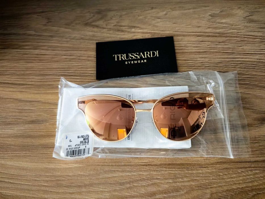 Нови очила Trussardi