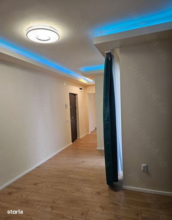 Apartament de 2 camere, 37 mp, parcare, zona Eroilor