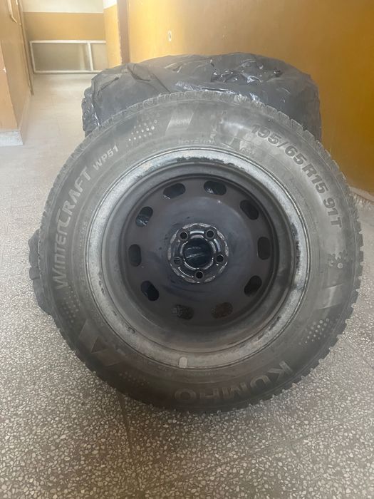 Зимни гуми с джанти 195/65/15