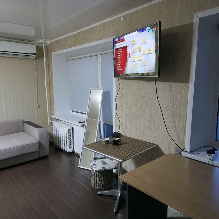 Сдам 2 комн центр девушке