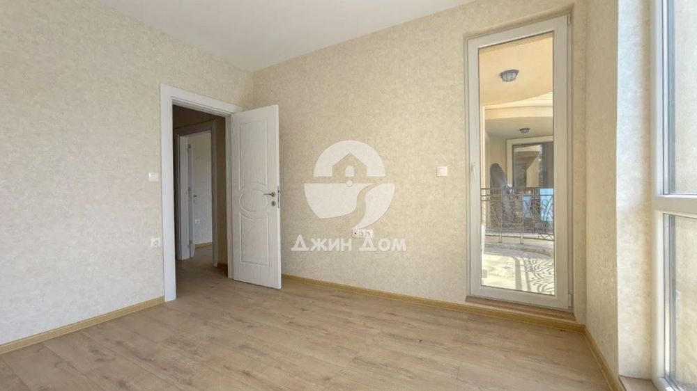 Продава се Двустаен апартамент в к.к. Слънчев бряг - 52 кв.м за 912 €/кв.м - Снимка #6