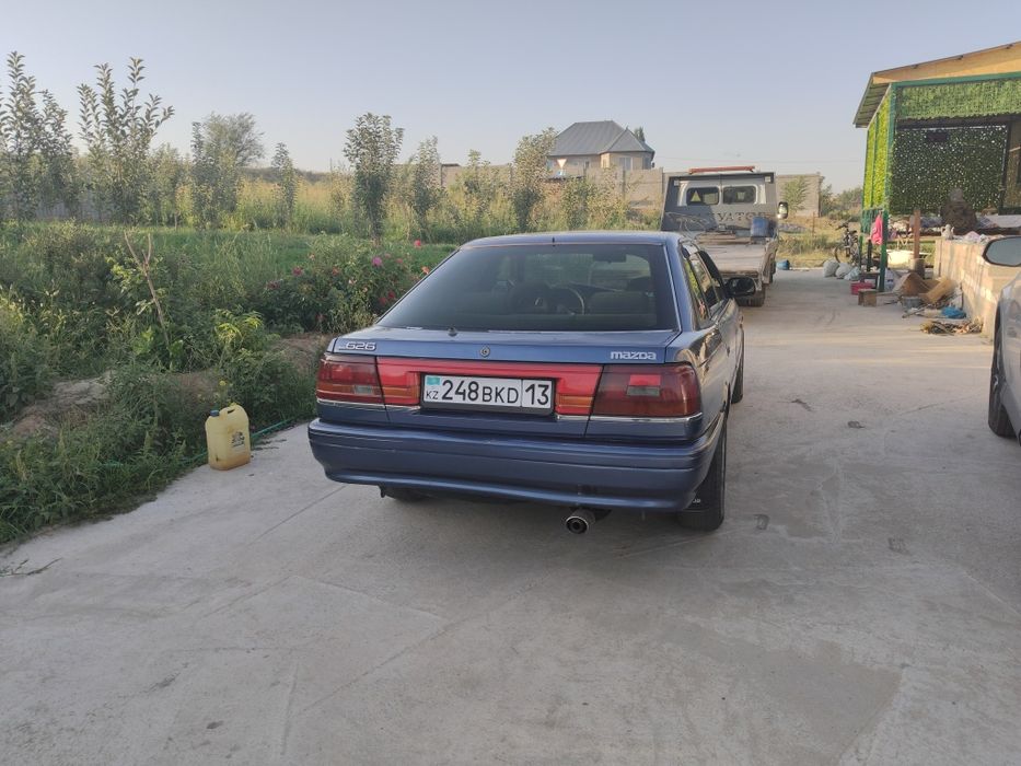 Продам машину Мазда 626
