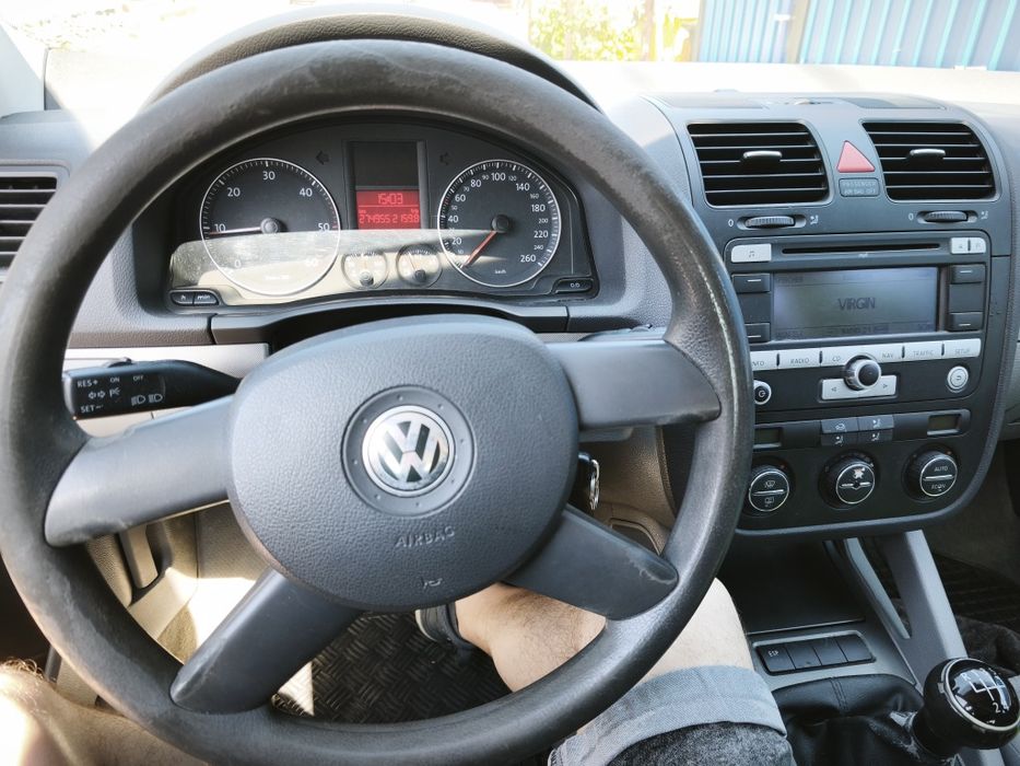 Vând Golf 5 1.9 TDI 2004