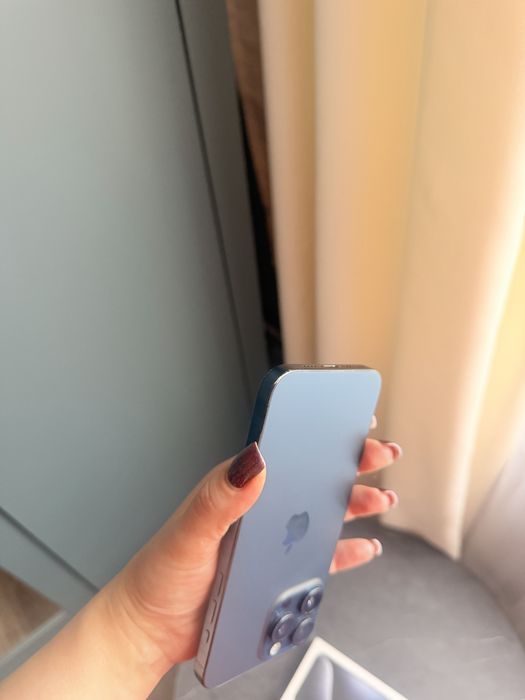 Продам Смартфон Apple iPhone 15 Pro Max 1Tb синий.