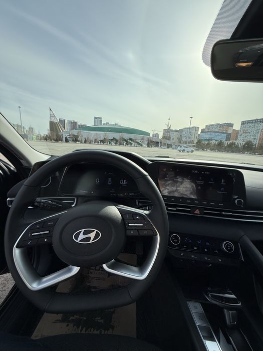 Продам Hyundai Elantra 2025